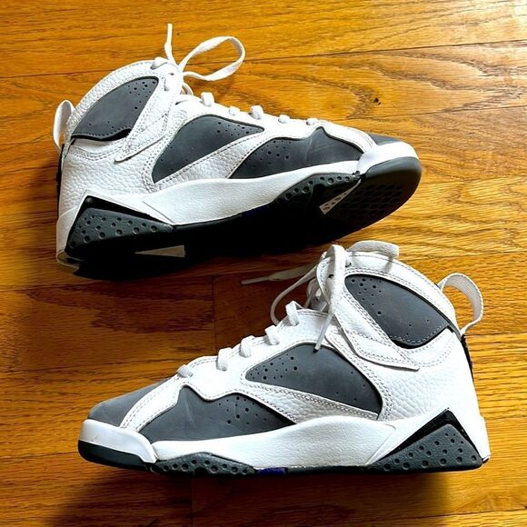 Air Jordan 7 “Flint” HighTop Sneaker Gray White Unisex 3.5 years 2021 EUC - Picture 9 of 13